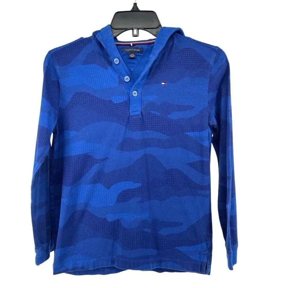 Tommy Hilfiger Boy’s Blue Camouflage Hooded Long Sleeve Pullover Top Large 12/14